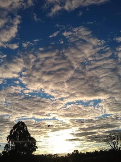 Chale Aconchegante Em Estancia Climatica Santo Antonio do Leite Bagian luar foto